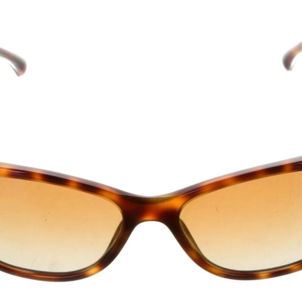 Chanel Interlocking CC Logo Cat-Eye Sunglasses